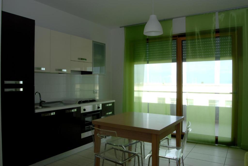Residence Lungomare Porto Torres Δωμάτιο φωτογραφία